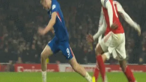 曼城寻求德甲球星加盟，填补德布劳内空缺，挑战皇马巴萨